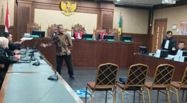 Photo: Hakim Djuyamto Saat Diruang Persidangan