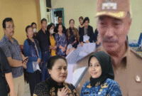 Photo: Ketua Yayasan RBB, Sriyatun Sih Widodo, SE, SH, MH (kiri) Bersama Staff Wakil Walikota Bekasi, Ani (kanan)