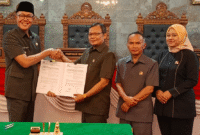 DPRD Sampaikan Pandangan Umum Fraksi Dalam Raperda 2026