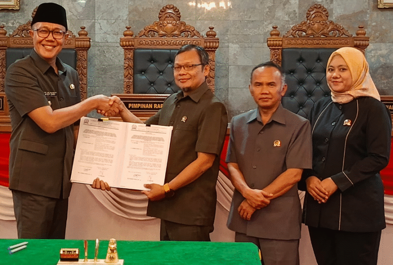 DPRD Sampaikan Pandangan Umum Fraksi Dalam Raperda 2026