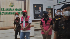 PHOTO: Kajari Kobar Tahan Dirut PT. CRK dan Kontraktor Pelaksana