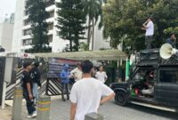 Photo: Aksi AMI di Depan Kantor Kementerian Lingkungan Hidup (KLH)