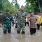 Wakil Panglima TNI Tinjau Pengungsi Banjir 