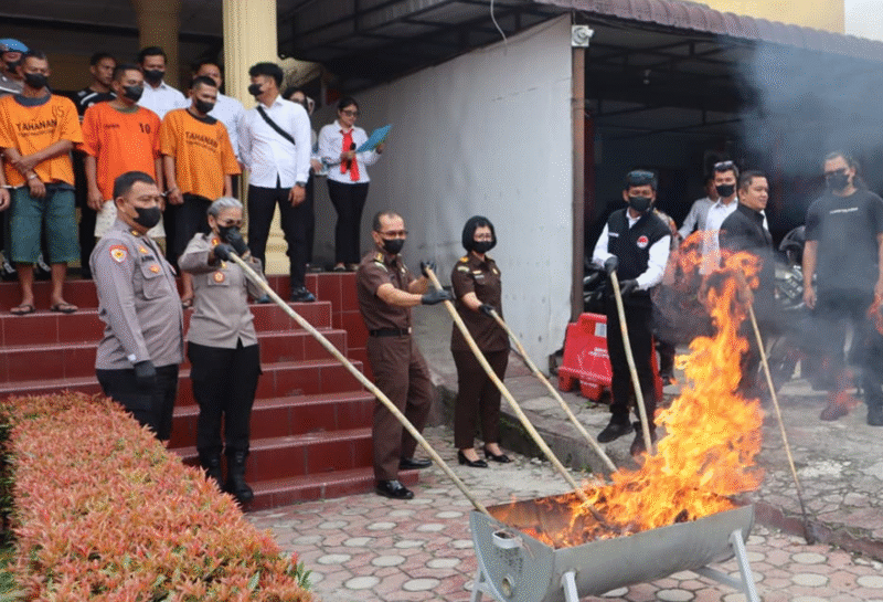 Photo: Suasana Permusnahan Barang Bukti
