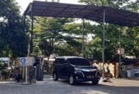 Photo: Pintu Parkiran Ruko Central Niaga Kalimalang