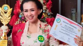Photo: Erica Damayanti (Dewan Pembina YJSI)