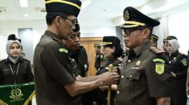 Photo: Jaksa Semeru, SH, MH (Saat Dilantik Kajati Jabar, Hermon Dekristo