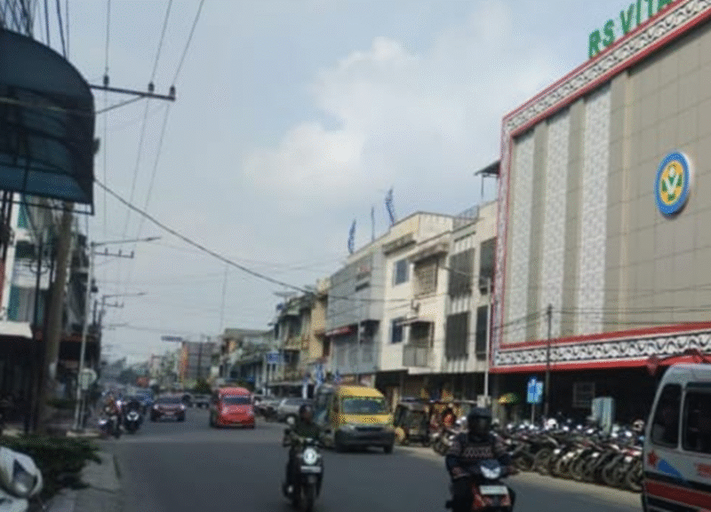 Lokasi Parkir Liar Depan RS. Vita Insani Kota Pematang Siantar