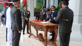 Photo: Panglima TNI Lantik 260 Perwira 