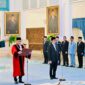 Suasana Pelantikan Hakim MK dan Wakil Menkeu di Istana Negara
