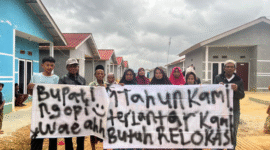 Photo: Warga Korban Pergeseran Tanah di Kabupaten Sukabumi