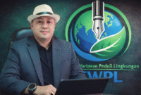 Photo: Ketua FWPL, Ade Muksin, SH