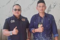 Photo: Ketua PWI Bekasi Raya, Ade Muksin, SH Bersama Pelapor di Polres Metro Kabupaten Bekasi
