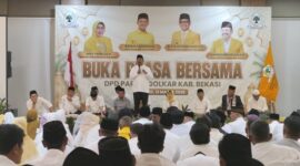 Photo: DPC Partai Golkar Kabupaten Bekasi Menggelar Acara Buka Puasa Bersama Dan Santunan Anak Yatim