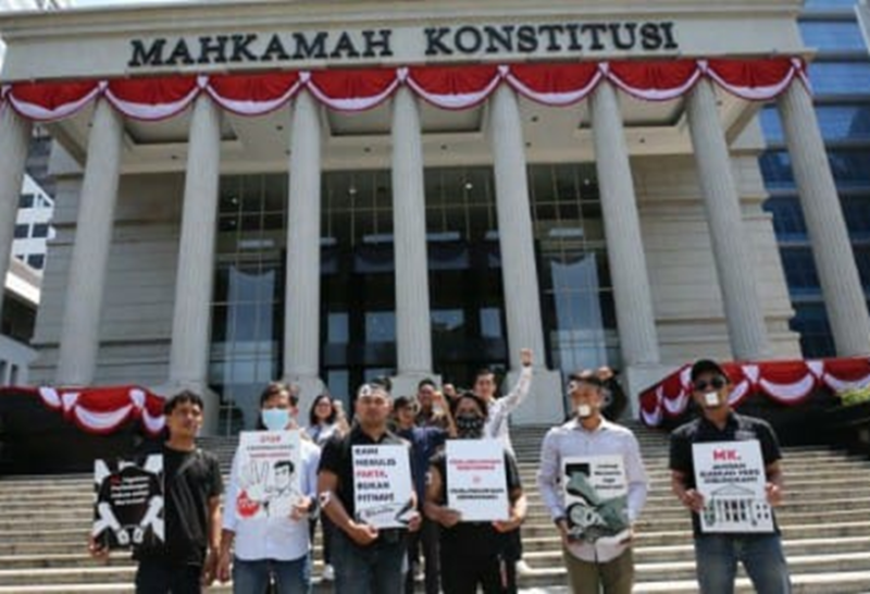Ikatan Wartawan Hukum (Iwakum)