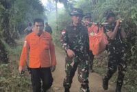 Evakuasi Korban Helikopter Airbus H-130 di Sekadau