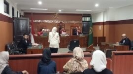 Teks Photo: Jalannya Sidang Lanjutan kasus dugaan penipuan dan penggelapan pengadaan wadah makanan (food tray) atau ompreng Makan Bergizi Gratis (MBG)
