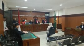 Photo: Suasana Persidangan dr. Silvi Apriani