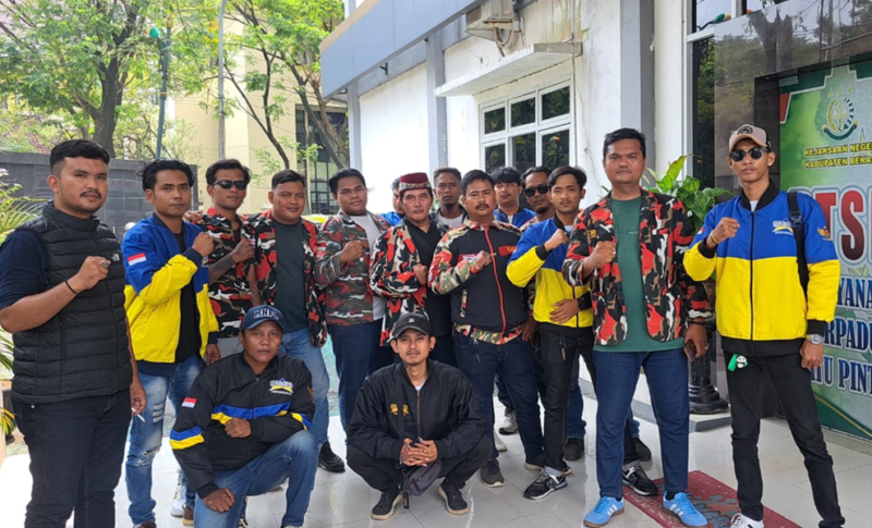 Photo: Ormas LMP dan Brigez Follow-Up Laporan Dugaan Korupsi PDAM Tirta Bhagasasi