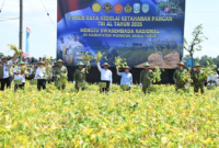 Panen Raya Kedelai di Nganjuk