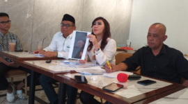Photo: Oey Lie Hua (Lisa) Bersama Kuasa Hukumnya