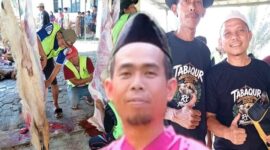 Photo: Ketua RT01 RW 024, Padmono bersama Bendahara, Abdul Rofiq dan Seksi Kerohanian, Amaluddin