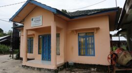 Kantor Desa Lok Bangkai, Kecamatan Banjang, Kabupaten Hulu Sungai Utara, Kalimantan Selatan