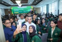 Menaker Yassierli Saat Memberikan Kuliah Umum bertema “Menyiapkan SDM Unggul Masa Depan” di Universitas Sumatera Utara (USU), Rabu 8 Juli 2026.