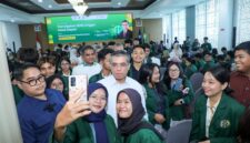 Menaker Yassierli Saat Memberikan Kuliah Umum bertema “Menyiapkan SDM Unggul Masa Depan” di Universitas Sumatera Utara (USU), Rabu 8 Juli 2026.