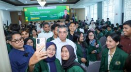Menaker Yassierli Saat Memberikan Kuliah Umum bertema “Menyiapkan SDM Unggul Masa Depan” di Universitas Sumatera Utara (USU), Rabu 8 Juli 2026.