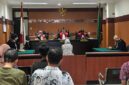 Teks Photo: Suasana Sidang Photo: Putusan dr. Silvi di Pengadilan Negeri Kota Sukabumi