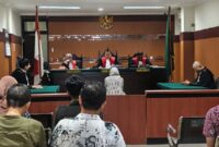 Teks Photo: Suasana Sidang Photo: Putusan dr. Silvi di Pengadilan Negeri Kota Sukabumi
