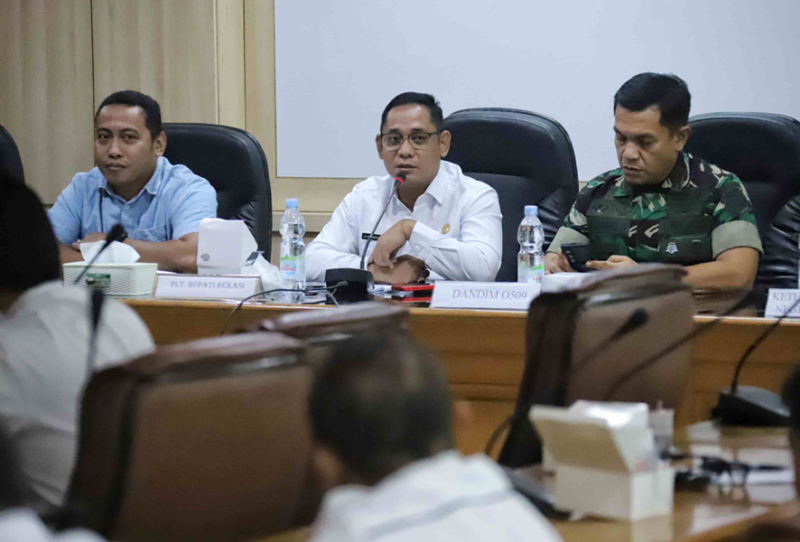 Photo: Plt. Bupati Bekasi Gelar Rapat Koordinasi Persiapan Pelaksanaan Pilkades Serentak 2026