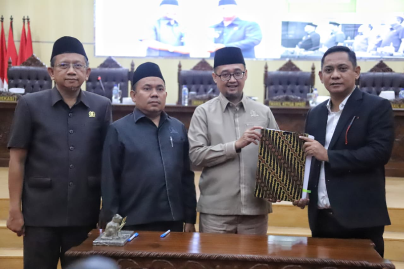 Pemkab Bekasi dan DPRD Sepakati Raperda Pertanggungjawaban APBD 2025