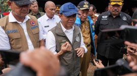 Photo: Menhut Raja Antoni Saat Kunjungan di Jambi