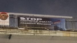 AKHERA Sebarkan Spanduk