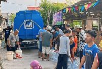 Photo: Bantuan Air Bersih Dari Perumda Tirta Bhagasasi