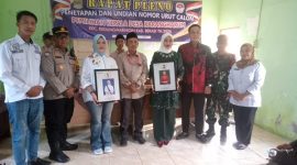 Photo: Nomor Urut 1, Neng Ajeng Frisca dan Nomor Urut 2, Neng Putri Nurul Fajar
