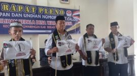 Photo: Nomor urut 1, H. Zaenal Abidin, Nomor urut 2, Dirman, Nomor Urut 3, Asep Supriadi dan Nomor urut 4, Taupik.