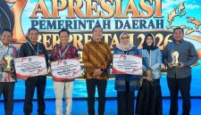 Photo: NTB meraih Terbaik I Kategori Implementasi Program 3 Juta Rumah, Terbaik II Kategori Akses Pendidikan dan Pelayanan Pendidikan serta Terbaik II Kategori Pengolahan Sampah dan Lingkungan Asri.