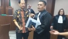 Photo: Terdakwa Agung Winarno.