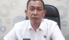 Photo: Kepala Dinas Lingkungan Hidup Kabupaten Bekasi, Syafri Donni Sirait.